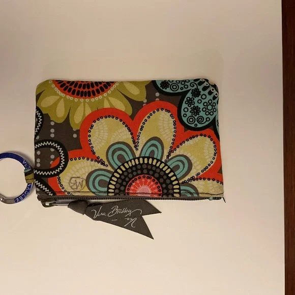 VERA BRADLEY Zip ID Case With keychain - Picture 2 of 4